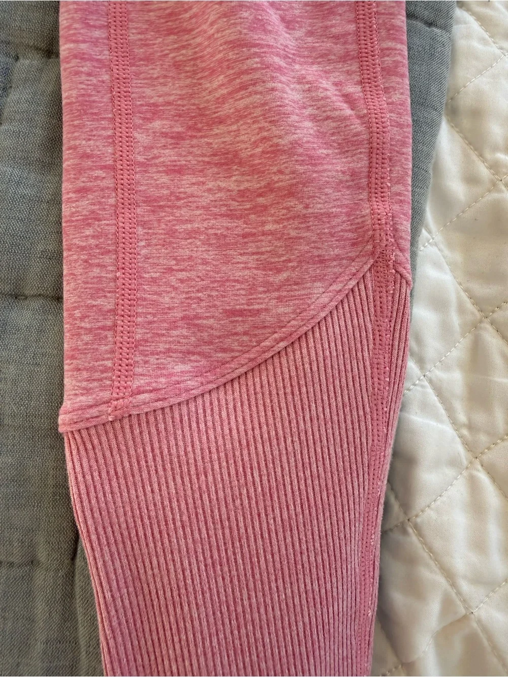 ALO Yoga brushed soft stretch Pink High-Rise Leggings - Picture 5 of 6
